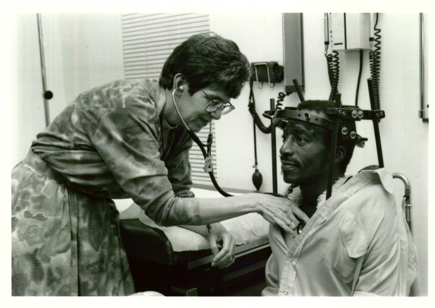 2002%20Janelle%20examining%20patient.jpg